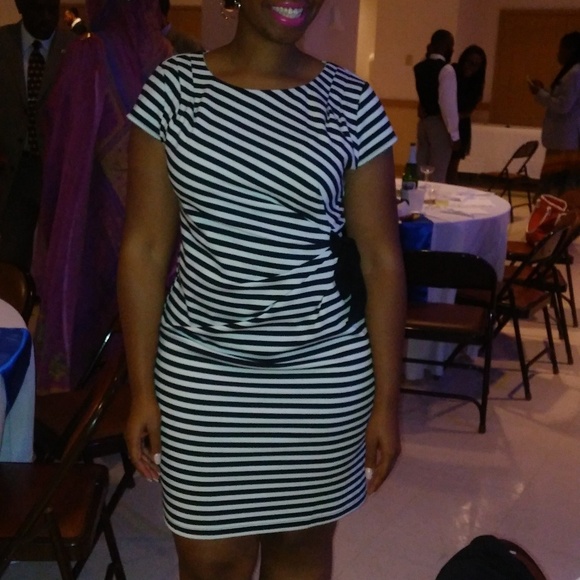 Striped Dress with Side Bow - Picture 5 of 5